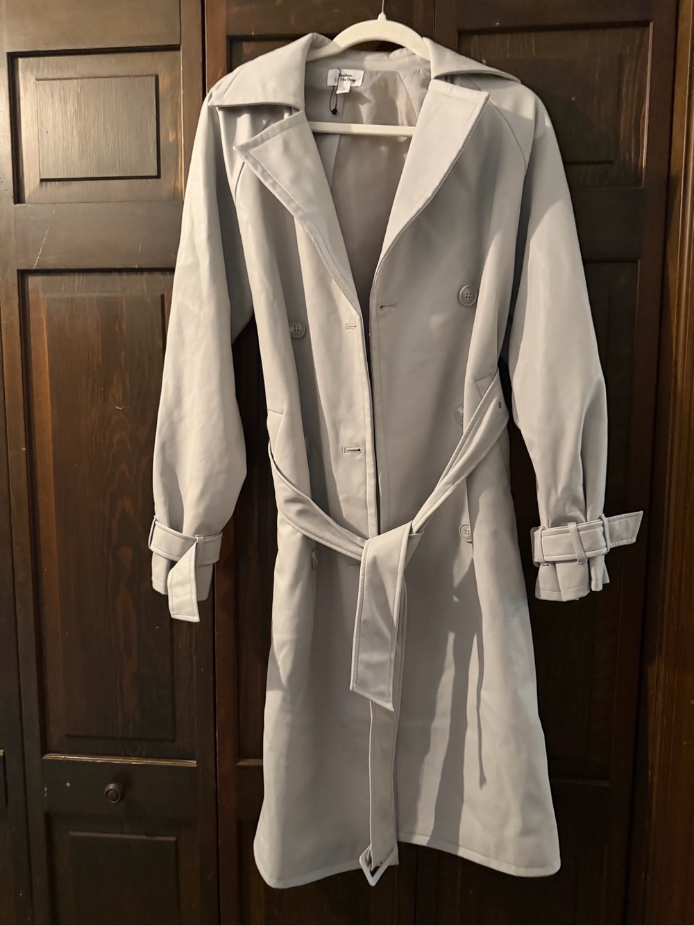 Lisadnyc The Drop Light Gray Double-Breasted Trench Coat with Belt